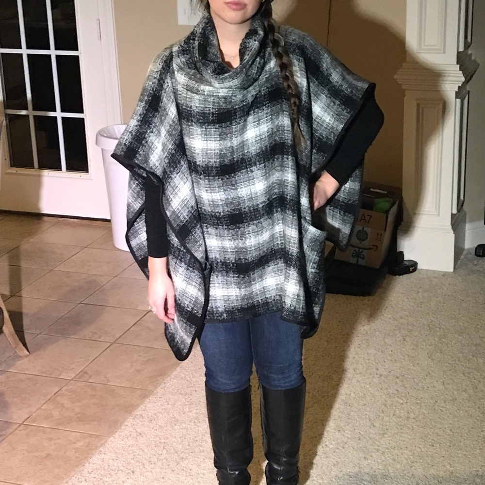 BCBGeneration poncho